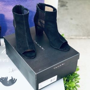 TAHARI - ADELLA BOOTIE, Black, size 7